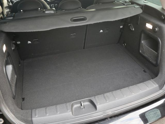 ＭＩＮＩ クラブマン　バッキンガム　雹害ありお手頃価格にて・純正ナビ・バックカメラ・ＬＥＤヘッドライト・コンフォートアクセス・キック対応バックドア・ＥＴＣ・オールシーズンタイヤ・スペアキーあり（15枚目）