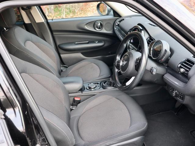 ＭＩＮＩ クラブマン　バッキンガム　雹害ありお手頃価格にて・純正ナビ・バックカメラ・ＬＥＤヘッドライト・コンフォートアクセス・キック対応バックドア・ＥＴＣ・オールシーズンタイヤ・スペアキーあり（20枚目）