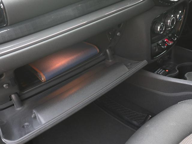 ＭＩＮＩ クラブマン　バッキンガム　雹害ありお手頃価格にて・純正ナビ・バックカメラ・ＬＥＤヘッドライト・コンフォートアクセス・キック対応バックドア・ＥＴＣ・オールシーズンタイヤ・スペアキーあり（24枚目）