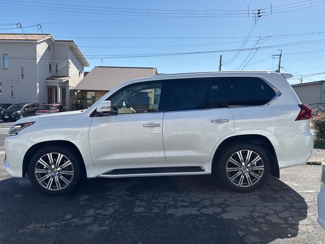 ＬＸ ＬＸ５７０　禁煙車／サンフレアブラウン　／シートエアコン／純正ナビ／後席モニター／クールボックス／ＢＳＭ／全方位カメラ／クリアランスソナー／サンルーフ／衝突軽減システム／レーンアシスト／パワートランク／寒冷地仕様（5枚目）