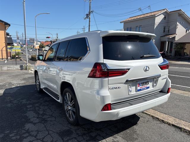 ＬＸ ＬＸ５７０　禁煙車／サンフレアブラウン　／シートエアコン／純正ナビ／後席モニター／クールボックス／ＢＳＭ／全方位カメラ／クリアランスソナー／サンルーフ／衝突軽減システム／レーンアシスト／パワートランク／寒冷地仕様（9枚目）