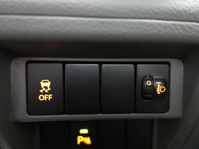 ミニキャブバン E ★コーナーセンサー★5速MT★届出済未使用車★LEDルームランプ&荷室ランプ★オーバーヘッドコンソール★スペアタイヤ★オートライト(44枚目)