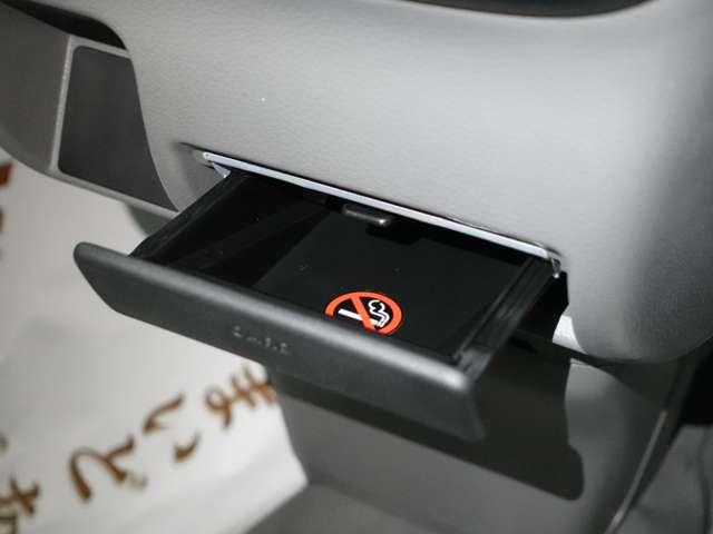 ミニキャブバン E ★コーナーセンサー★5速MT★届出済未使用車★LEDルームランプ&荷室ランプ★オーバーヘッドコンソール★スペアタイヤ★オートライト(45枚目)