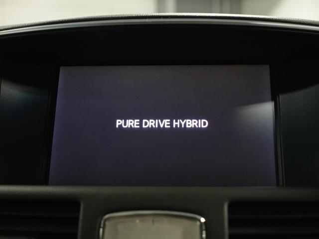 ディグニティ ＶＩＰ　電動サンルーフ　本革シート　ＢＯＳＥサウンドシステム　後席読書灯　リヤドアサンシェード　リヤバニティミラー　銀粉木目調オーナメントパネル（17枚目）