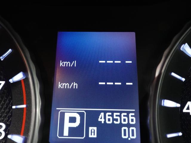 ディグニティ ＶＩＰ　電動サンルーフ　本革シート　ＢＯＳＥサウンドシステム　後席読書灯　リヤドアサンシェード　リヤバニティミラー　銀粉木目調オーナメントパネル（38枚目）