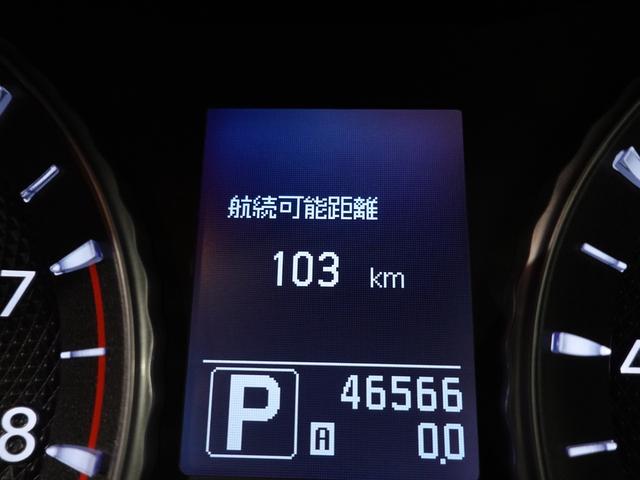 ディグニティ ＶＩＰ　電動サンルーフ　本革シート　ＢＯＳＥサウンドシステム　後席読書灯　リヤドアサンシェード　リヤバニティミラー　銀粉木目調オーナメントパネル（40枚目）