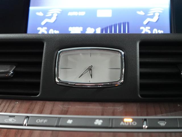 ディグニティ ＶＩＰ　電動サンルーフ　本革シート　ＢＯＳＥサウンドシステム　後席読書灯　リヤドアサンシェード　リヤバニティミラー　銀粉木目調オーナメントパネル（51枚目）