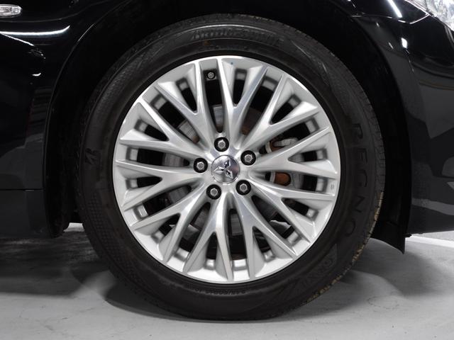 ディグニティ ＶＩＰ　電動サンルーフ　本革シート　ＢＯＳＥサウンドシステム　後席読書灯　リヤドアサンシェード　リヤバニティミラー　銀粉木目調オーナメントパネル（68枚目）