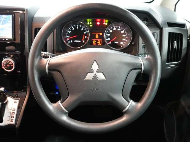 デリカＤ：５ Ｍ　リミテッドパッケージ　メモリーナビ　バックカメラ　合皮シート　　ＥＴＣ２．０　純正コーナーセンサー　前後２カメラドライブレコーダー　１６インチホワイトレタータイヤ（11枚目）