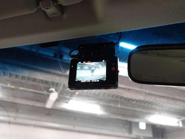 デリカＤ：５ Ｍ　リミテッドパッケージ　メモリーナビ　バックカメラ　合皮シート　　ＥＴＣ２．０　純正コーナーセンサー　前後２カメラドライブレコーダー　１６インチホワイトレタータイヤ（17枚目）