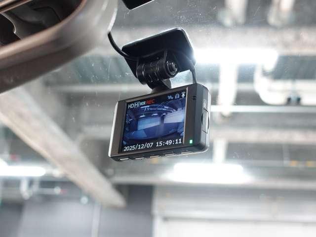 デリカバン ＧＸ　メモリーナビ　リヤカメラ　フロントドライブレコーダー　ＥＴＣ　Ｗエアバッグ　ＡＢＳ　キーレスエントリー　積載量６００キロ（２名乗車時）（10枚目）