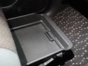 シートアンダートレイ(助手席側)