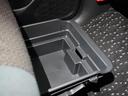 シートアンダートレイ(助手席側)