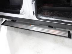 ��¦�Υɥ��򳫤������ư�Υ��ƥåפ��ФƤ��ޤ� 6