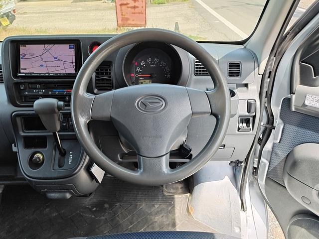 ハイゼットカーゴ 　ＡＴ　ＥＴＣ　ナビ　両側スライドドア　エアコン　パワーウィンドウ　運転席エアバッグ　助手席エアバッグ（16枚目）