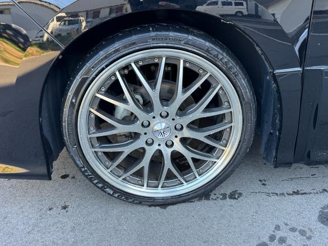 ヴォクシー ＺＳ　煌　１０型ナビ　ローダウン　１９インチアルミ　フリップダウンモニター　両側パワースライドドア　プリクラッシュセーフティー　セーフティーセンス（9枚目）