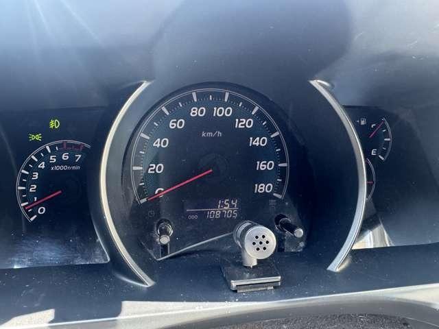 ハイエースワゴン GL 10人 REVOシート ベットキット 10人乗り 現行フェイスチェンジ 11型アルパインナビTV フリップダウンモニター(24枚目)