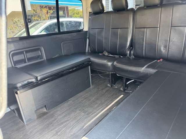 ハイエースワゴン GL 10人 REVOシート ベットキット 10人乗り 現行フェイスチェンジ 11型アルパインナビTV フリップダウンモニター(30枚目)