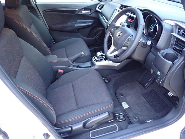 フィットハイブリッド Sパッケージ 純正ナビ フルセグ Rカメラ ETC Bluetoothオーディオ テレビキット オートリトラミラー 純正フォグライト 衝突被害軽減ブレーキ(18枚目)