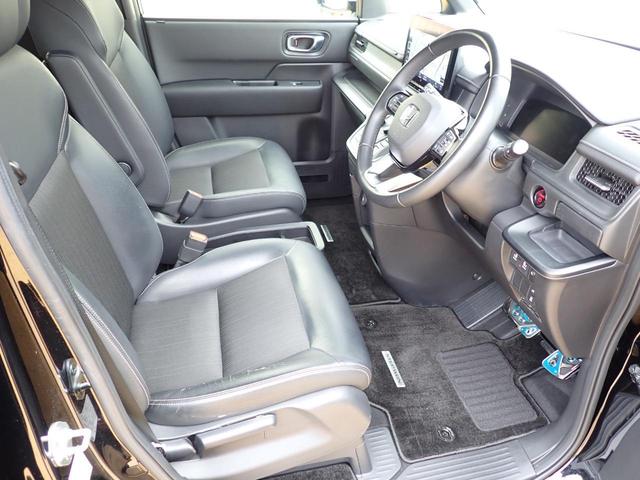 ステップワゴン e:HEVスパーダ 純正11.4インチナビ フルセグ ドラレコ Rカメラ ETC TVキット リアモニター シートヒーター ホンダセンシング 左右デュアルエアコン シートバックテーブル(18枚目)