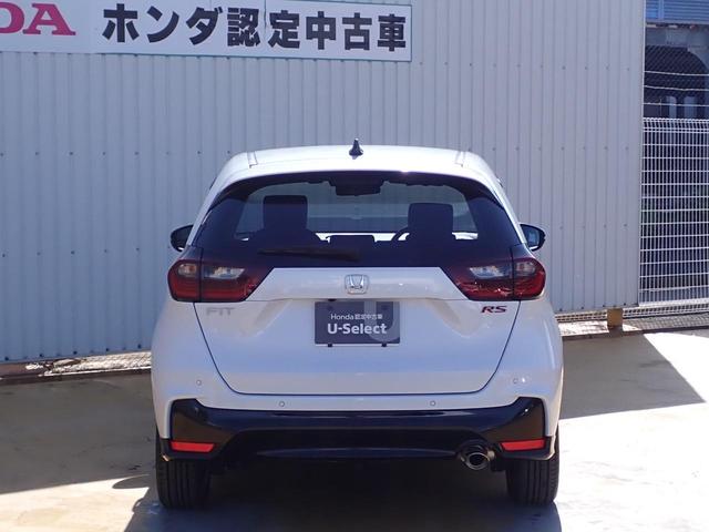 フィット ＲＳ　純正ディスプレイオーディオ　ドラレコ　Ｒカメラ　ＥＴＣ　ＬＥＤヘッドライト　ホンダセンシング　オートライト　オートエアコン　アームレスト　フロアマット　ドアバイザー（13枚目）