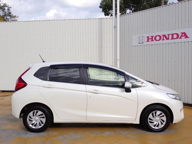 フィット １３Ｇ・Ｌホンダセンシング　純正ナビ　フルセグ　Ｒカメラ　ＥＴＣ　サイドカーテンエアバック　ＣＴＢＡ　プラズマクラスターＡＣ　ＬＥＤヘッドライト　オートリトラミラー（12枚目）