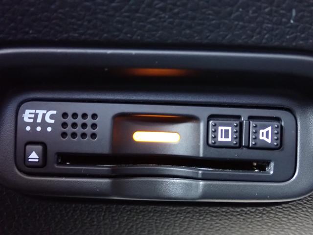 ヴェゼル ハイブリッドＺ・ホンダセンシング　純正ナビ　ドラレコ　ＴＶキット　フルセグ　Ｒカメラ　ＥＴＣ　ＬＥＤヘッドライト　純正フォグライト　アルミタイヤ　シートヒーター　ＵＳＢジャック　ホンダセンシング　オートリトラミラー（6枚目）