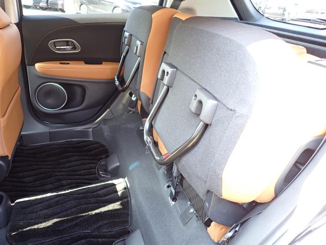 ヴェゼル ハイブリッドＺ・ホンダセンシング　純正ナビ　ドラレコ　ＴＶキット　フルセグ　Ｒカメラ　ＥＴＣ　ＬＥＤヘッドライト　純正フォグライト　アルミタイヤ　シートヒーター　ＵＳＢジャック　ホンダセンシング　オートリトラミラー（18枚目）