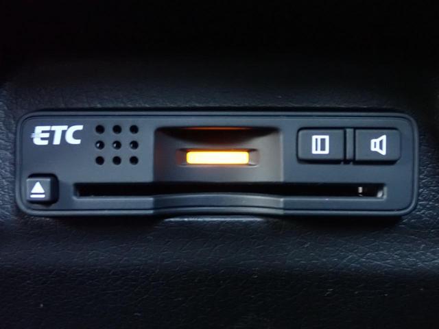 ジェイド ＲＳ　純正ナビ　フルセグ　ドラレコ　Ｒカメラ　ＥＴＣ　クルーズコントロール　左サイドカメラ　アルミタイヤ　オートライト　フォグライト（7枚目）