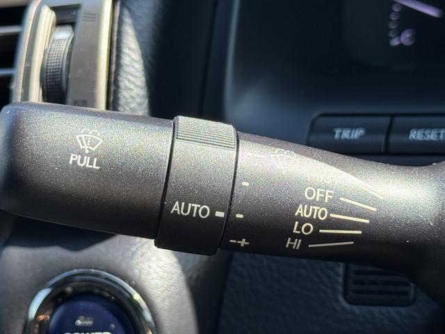 ＬＳ ＬＳ６００ｈ　Ｆスポーツ　サンルーフ　３眼ＬＥＤヘッドライト　オートハイビーム　シートヒーター　ベンチレーション　ハンドルヒーター　ＥＴＣ　クルーズコントロール　ブレーキホールド　パワーリアゲート　バックカメラ　２０インチＡＷ（14枚目）