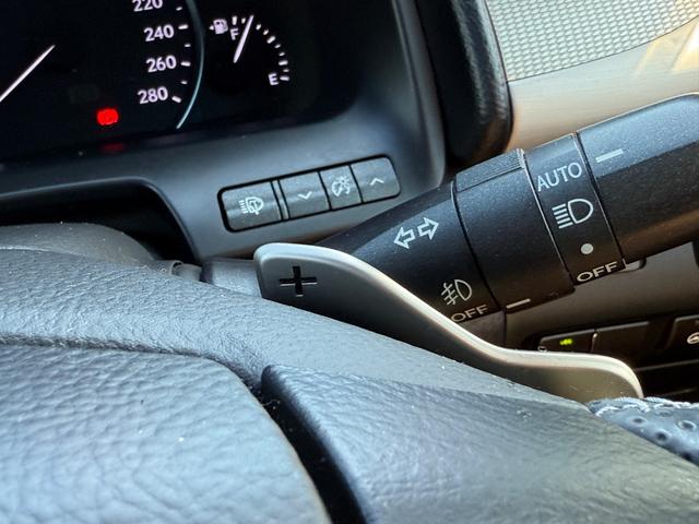 ＬＳ ＬＳ６００ｈ　Ｆスポーツ　サンルーフ　３眼ＬＥＤヘッドライト　オートハイビーム　シートヒーター　ベンチレーション　ハンドルヒーター　ＥＴＣ　クルーズコントロール　ブレーキホールド　パワーリアゲート　バックカメラ　２０インチＡＷ（17枚目）