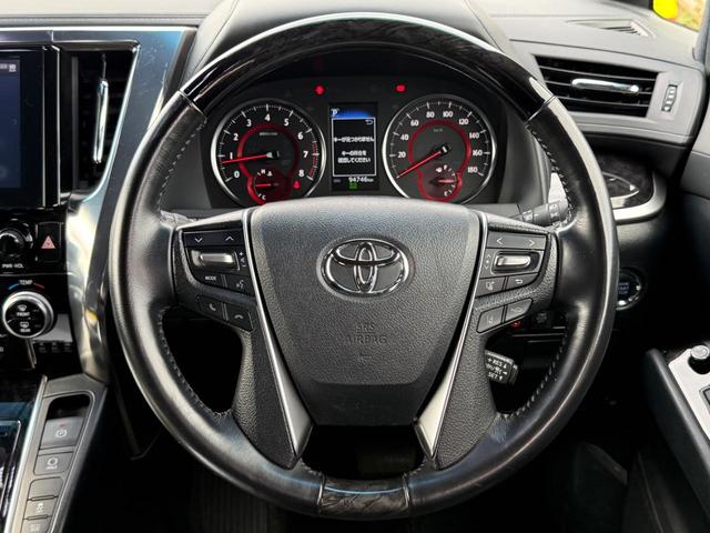 アルファード ２．５Ｓ　タイプゴールド　コーティング済　ディスプレイオーディオ　ａｐｐｌｅｃａｒｐｌａｙ　バックカメラ　フリップダウンモニター　両側電動スライドドア　レーダークルーズコントロール　ブレーキホールド　パワーリアゲート（8枚目）