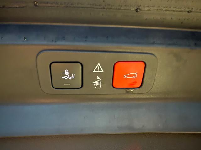 5008 GT ブルーHDi applecarplay LEDヘッドライト 全周囲カメラ アンビエントライト 前後ドライブレコーダー パワーリアゲート ETC クルーズコントロール 衝突軽減ブレーキ オートハイビーム ハーフレザー(31枚目)