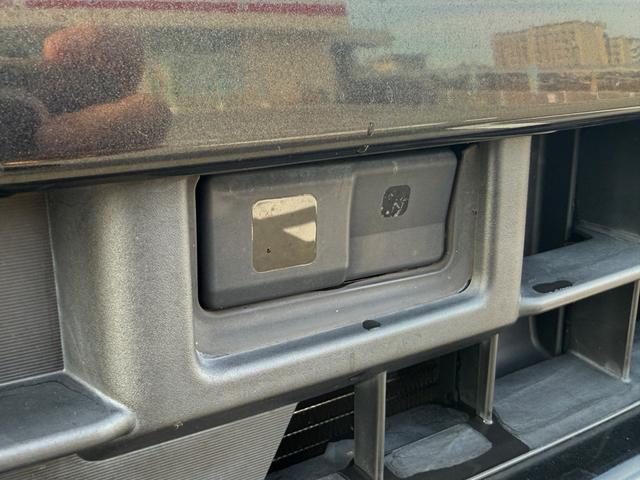 ムーヴ カスタム　ＲＳ　ＳＡ　４ＷＤ　衝突軽減　オートエアコン　ＬＥＤヘッドライト　１５インチＡＷ　ワンセグ　Ｂｌｕｅｔｏｏｔｈ　テレビキャンセラー　プッシュスタート　ｍｏｍｏステアリング　ＥＴＣ　電動格納ミラー（5枚目）