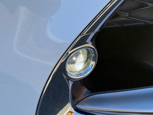 ＲＣ ＲＣ３００ｈ　Ｆスポーツ　赤革シート　ＢＳＭ　３眼ＬＥＤ　シートヒーター　ベンチレーション　ハンドルヒーター　ＥＴＣ　フルセグ　Ｂｌｕｅｔｏｏｔｈ　ナビ付　バックカメラ　ＴＲＤマフラー　純正エアロ　１９インチＡＷ　ＵＳＢ再生（26枚目）