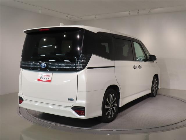 ヴォクシー ハイブリッドS-Z フルセグ メモリーナビ DVD再生 バックカメラ 衝突被害軽減システム ETC 両側電動スライド LEDヘッドランプ 乗車定員7人 3列シート ワンオーナー 記録簿(6枚目)