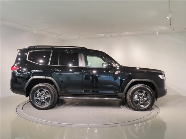 ランドクルーザー GRスポーツ 革シート サンルーフ 4WD フルセグ メモリーナビ DVD再生 後席モニター バックカメラ 衝突被害軽減システム ETC ドラレコ LEDヘッドランプ 乗車定員7人 3列シート ワンオーナー 記録簿(7枚目)