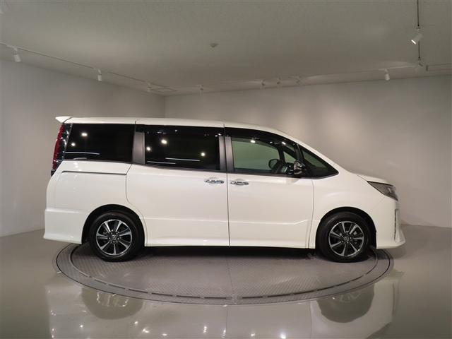 ノア Si ダブルバイビーIII フルセグ メモリーナビ DVD再生 バックカメラ 衝突被害軽減システム ETC ドラレコ 両側電動スライド LEDヘッドランプ ウオークスルー 乗車定員7人 3列シート ワンオーナー 記録簿(7枚目)