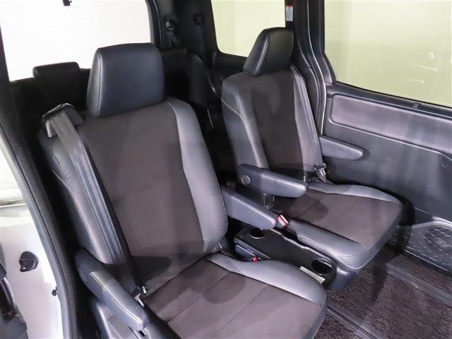 ノア Si ダブルバイビーIII フルセグ メモリーナビ DVD再生 バックカメラ 衝突被害軽減システム ETC ドラレコ 両側電動スライド LEDヘッドランプ ウオークスルー 乗車定員7人 3列シート ワンオーナー 記録簿(28枚目)