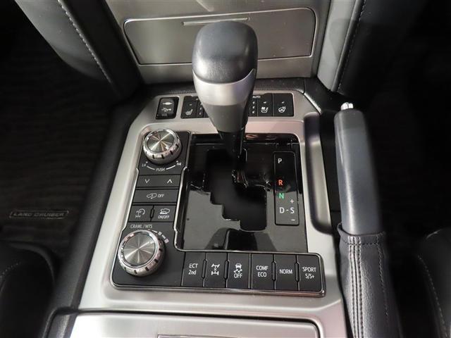 Ｔ-ＣｏｎｎｅｃｔＳＤナビゲーションシステム　【オーディオ】Ｂｌｕ-ｒａｙ、ＤＶＤ、ＣＤ、ＳＤ、ワイドＦＭ対応ＡＭ／ＦＭ　、地上デジタルＴＶ、ＵＳＢ／ＡＵＸ（音声・映像）入力端子