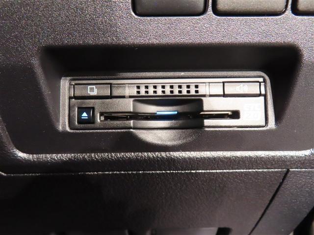 ドアの解施錠に便利なスマートエントリーキーシステム・スペアキー付でご家族でシェアできます