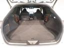 ６：４分割可倒式リヤシートバックを倒せば、さらに広い荷室スペースが生まれます