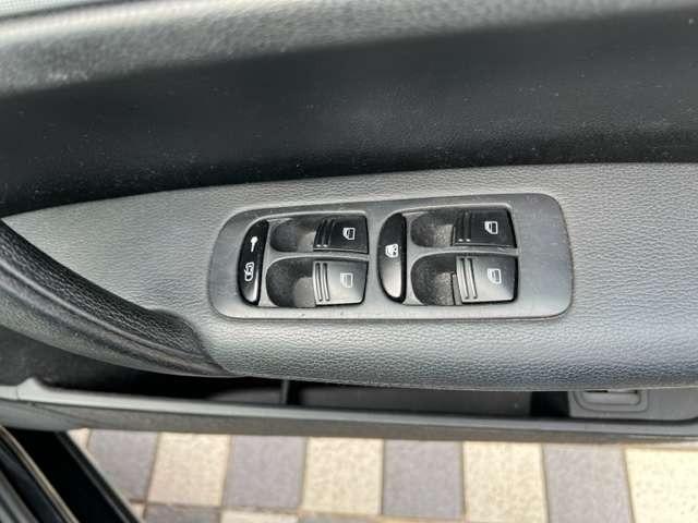 カイエン 　ティプトロニックＳ　４ＷＤ　サンルーフ　革シート　Ｗエアコン（19枚目）