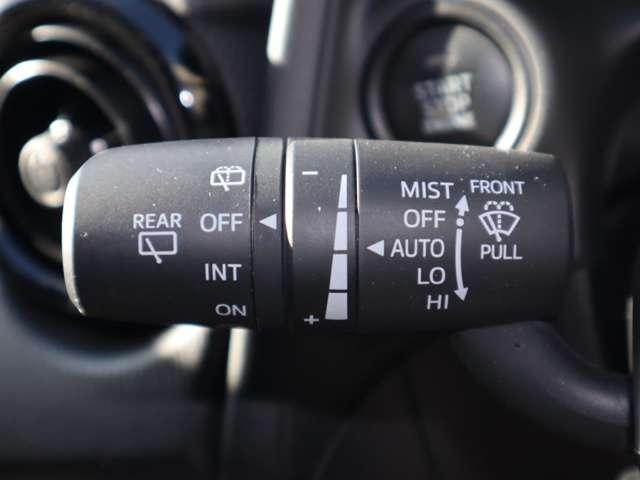 �J�ʂɉ����Ď����Ń��C�p�[���������C���Z���T�[���C�p�[�𓋍ځB�܂��A���x�����@�\�t�ł��̂ŁA���q�l��l�ЂƂ�̂��D�݂ɍ��킹�ă��C�p�[�̍쓮���x�𒲐����邱�Ƃ��ł��܂��B