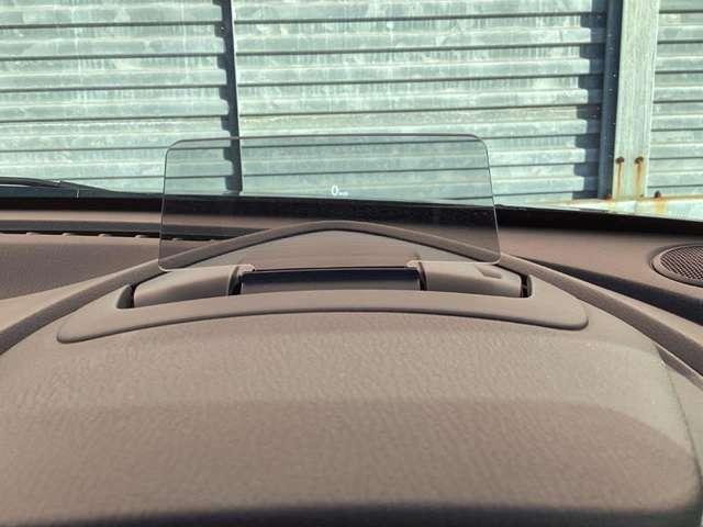 �^�]���E�̉�������ɋ����𓊉e���邱�ƂőO�����Ȃ�����̎��F���ł��܂��B�{���Ƀh���C�o�[���K�v�ȏ���K�؂ɓ`���A�y����Œ������Ƃ��l�����V���㑕���ł��B�������͂P�D�T���O���ɕ����ԃC���[�W�ł��B