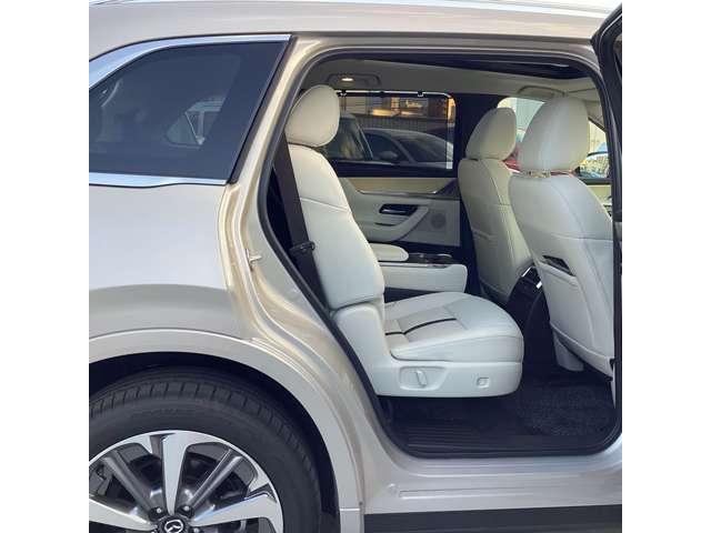 CX-80 XD-ハイブリッド プレミアムモダン XDHVプレミアムモダン ナビ 360度ビューモニタ 電動リアゲート シートヒーター ベンチレーション ハンドルヒーター ホワイト内装(12枚目)