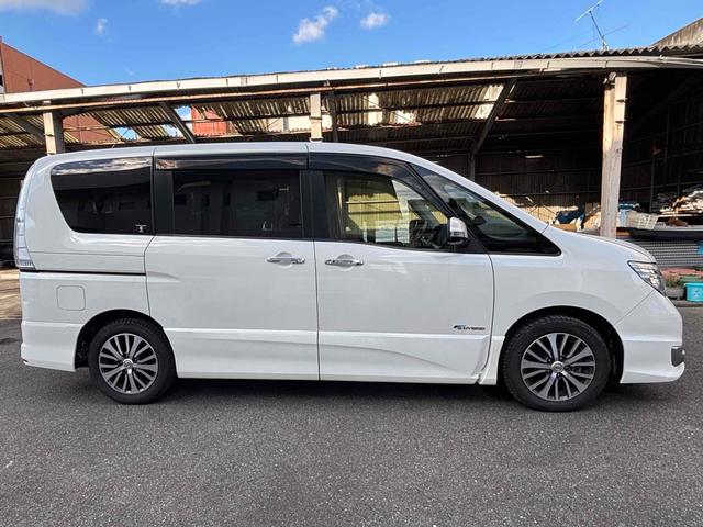 セレナ ハイウェイスター S-ハイブリッド ETC バックカメラ ナビ TV オートクルーズコントロール レーンアシスト 両側電動スライドドア スマートキー アイドリングストップ 電動格納ミラー 3列シート ウォークスルー CVT(14枚目)