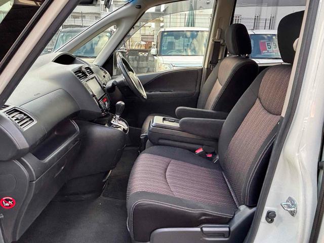 セレナ ハイウェイスター S-ハイブリッド ETC バックカメラ ナビ TV オートクルーズコントロール レーンアシスト 両側電動スライドドア スマートキー アイドリングストップ 電動格納ミラー 3列シート ウォークスルー CVT(50枚目)