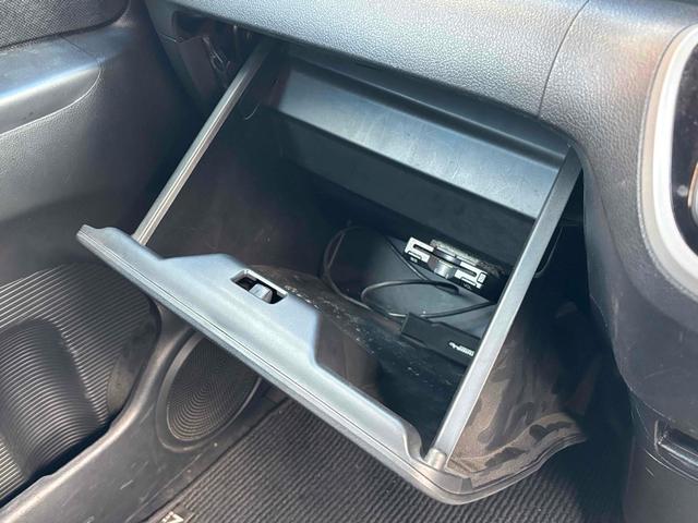 N-BOXカスタム ETC バックカメラ 両側スライド・片側電動 ナビ TV オートライト スマートキー アイドリングストップ 電動格納ミラー ベンチシート CVT ABS ESC CD DVD再生 USB(61枚目)