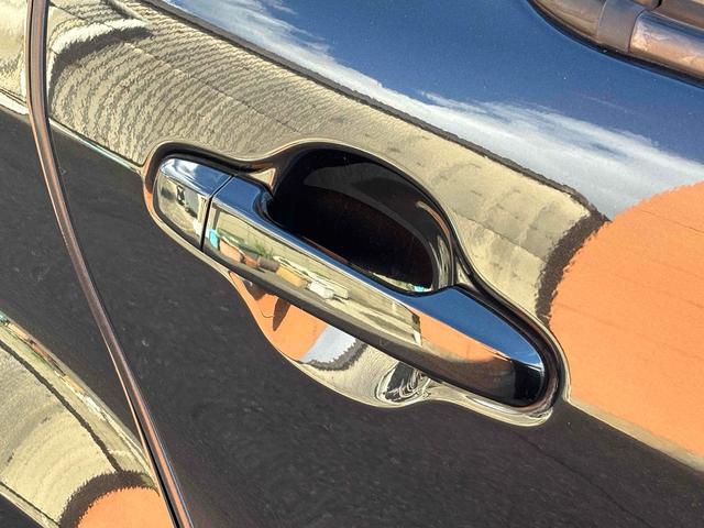 アクア Ｓ　ドライブレコーダー　ＥＴＣ　バックカメラ　ナビ　ＴＶ　アルミホイール　キーレスエントリー　電動格納ミラー　ＣＶＴ　衝突安全ボディ　ＡＢＳ　ＥＳＣ　ＣＤ　ＵＳＢ　Ｂｌｕｅｔｏｏｔｈ　エアコン（39枚目）